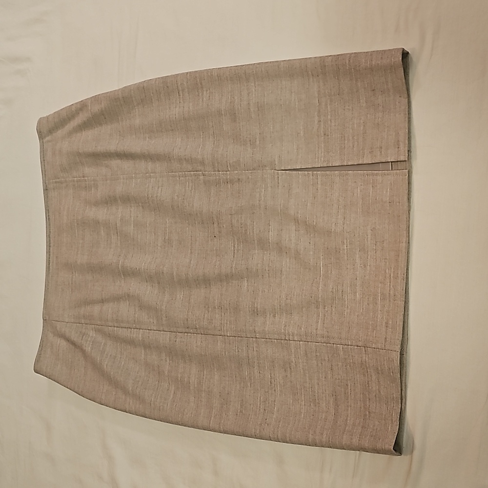 Doncaster virgin wool pencil skirt ecru size 10